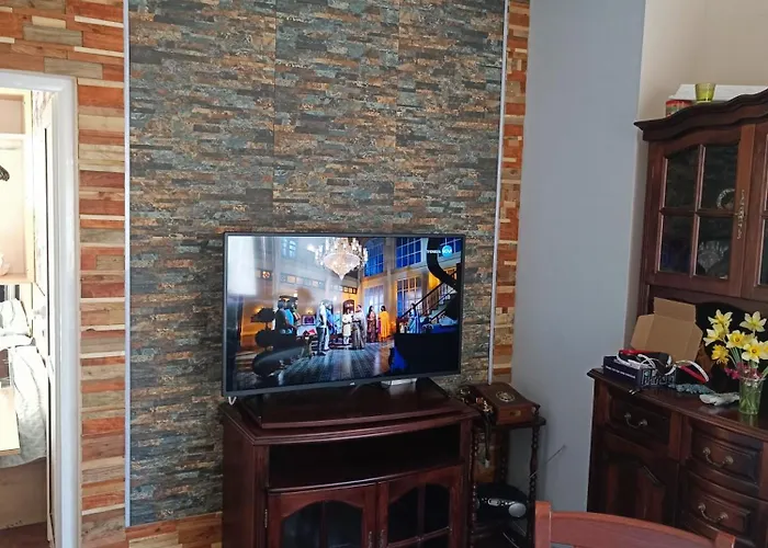 Cozy Flat Sisilia Center * فارنا